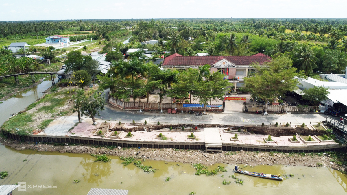 Severe subsidence and erosion afflict Vietnam's southernmost province