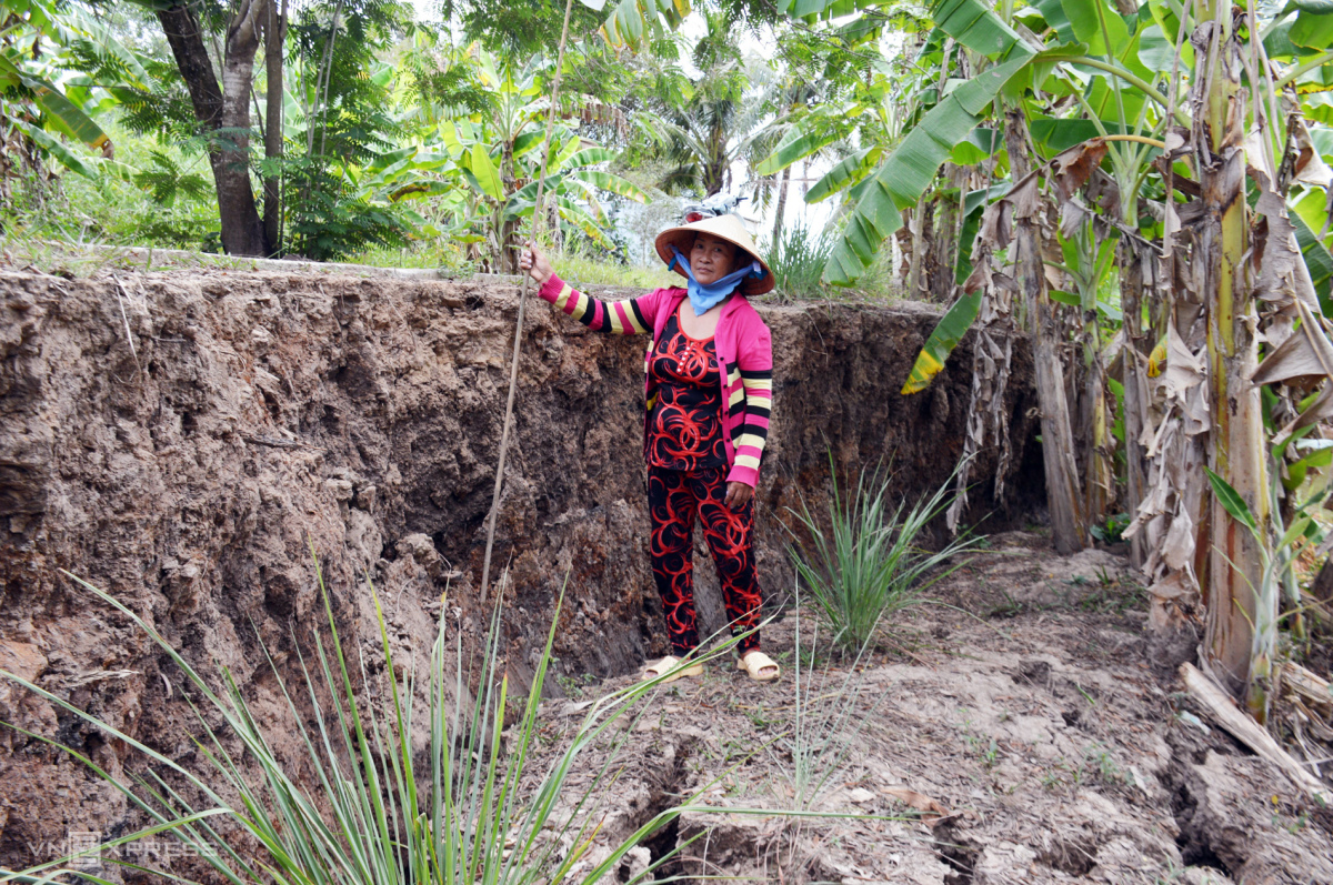 Severe subsidence and erosion afflict Vietnam's southernmost province